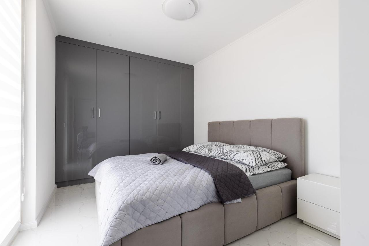 Apartament Z Basenem I Kominkiem ,,Baltic Sun” Sztutowo Exterior foto